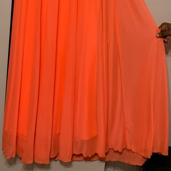 Prom dress - Picture 2 of 2